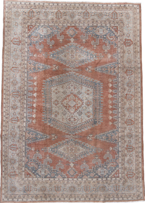Antique Veece Area Rug (8' x 10')